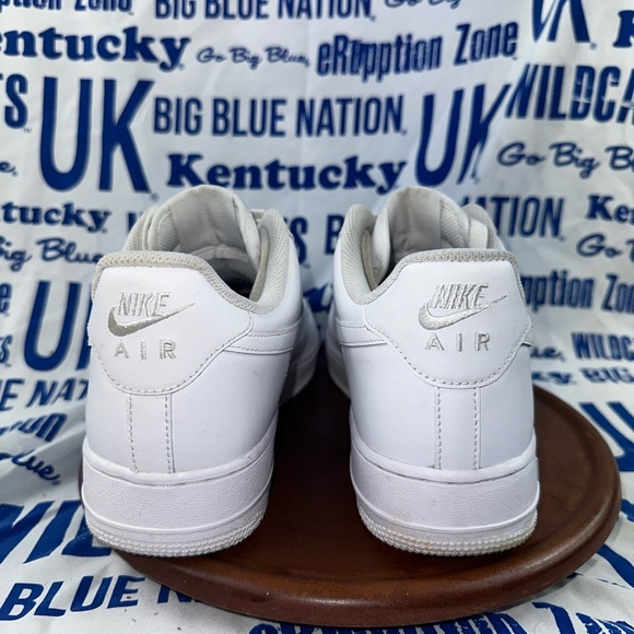 Nike Air Force One men’s size 11 - Picture 2 of 9